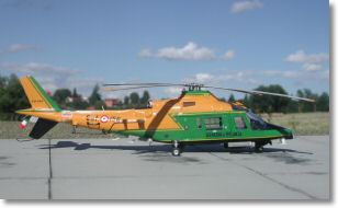 Agusta A109 Guardi Di Finanza (Revell).JPG